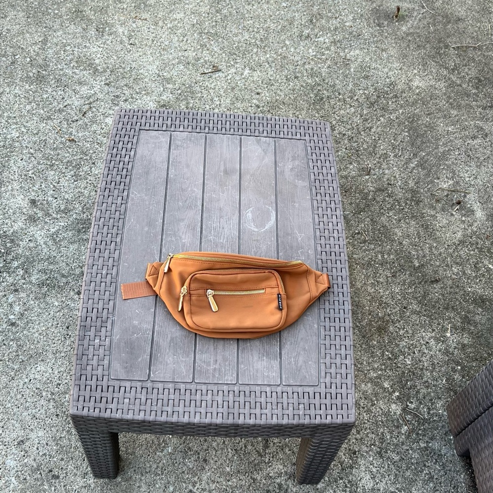 Brown fanny pack